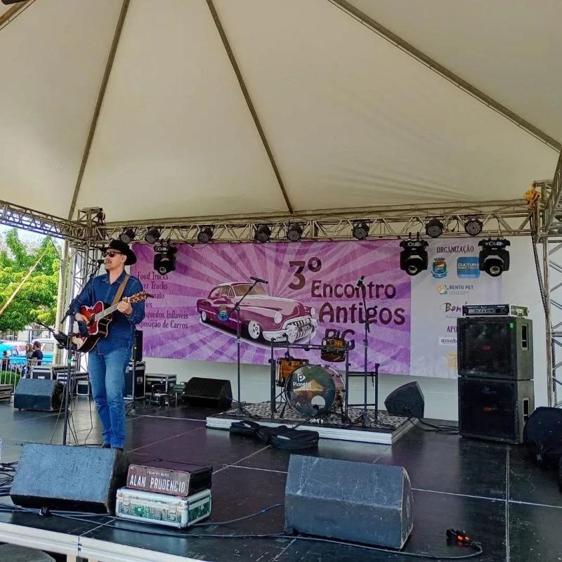 3⁰ Encontro de Carros Antigos de Bento