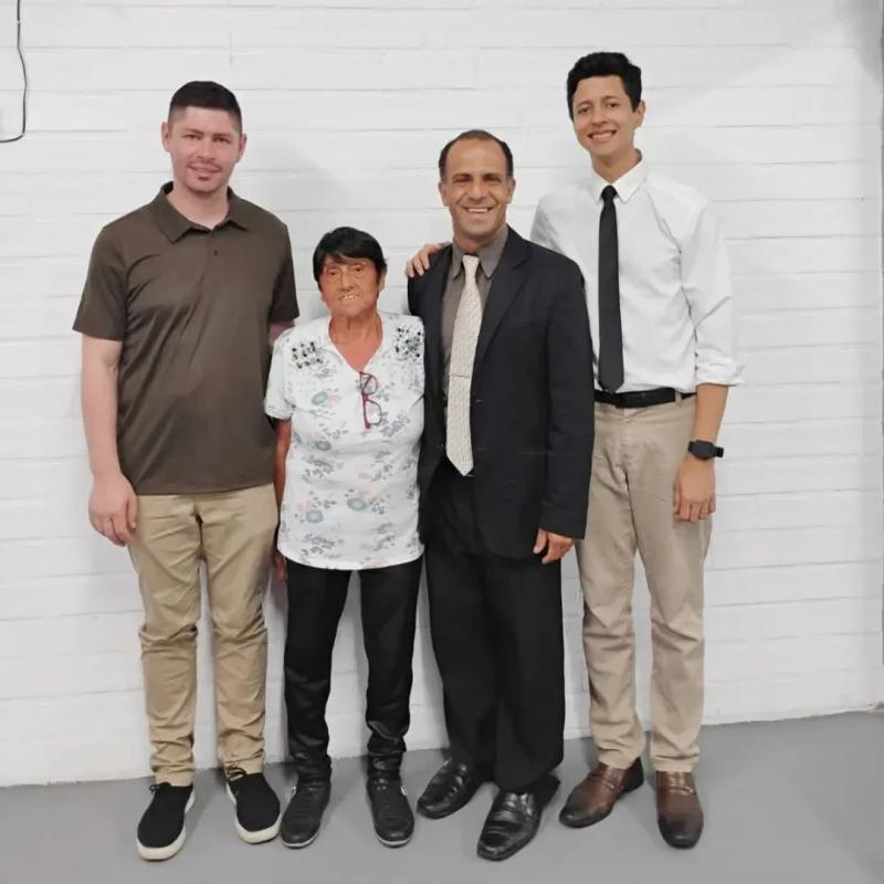 Membros da Pequeno Grande Campeão se reunem