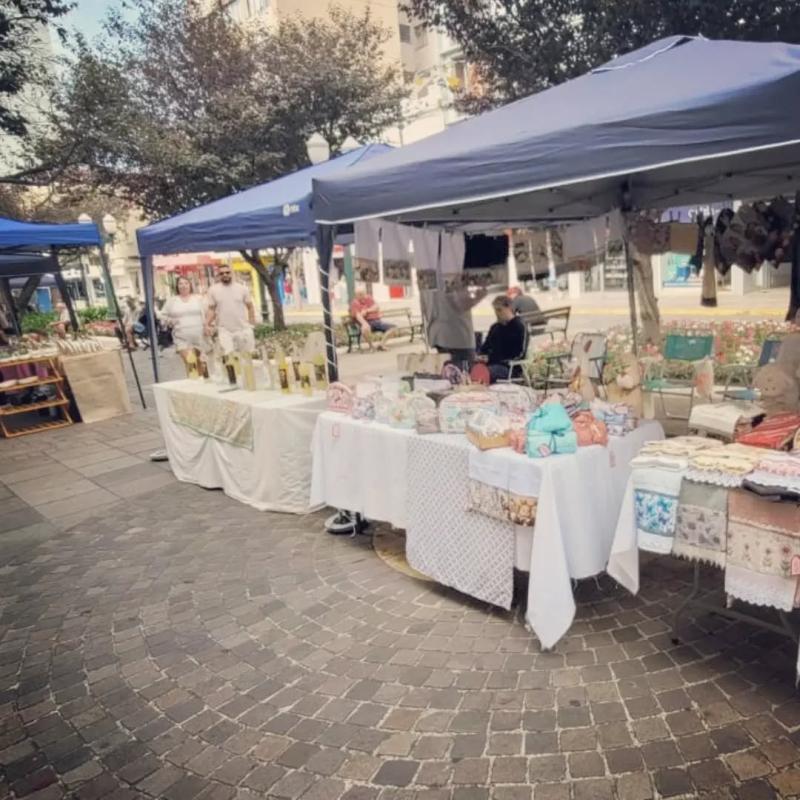 Hoje foi dia de Feira na Via Del Vino com a ASBG.