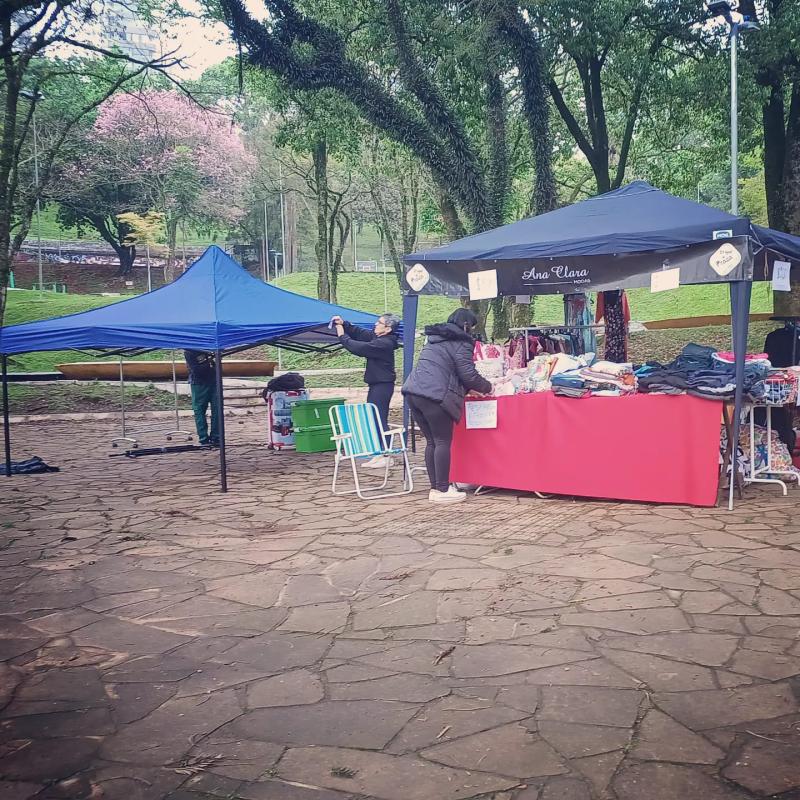 Hoje foi Dia de Brique da Praça