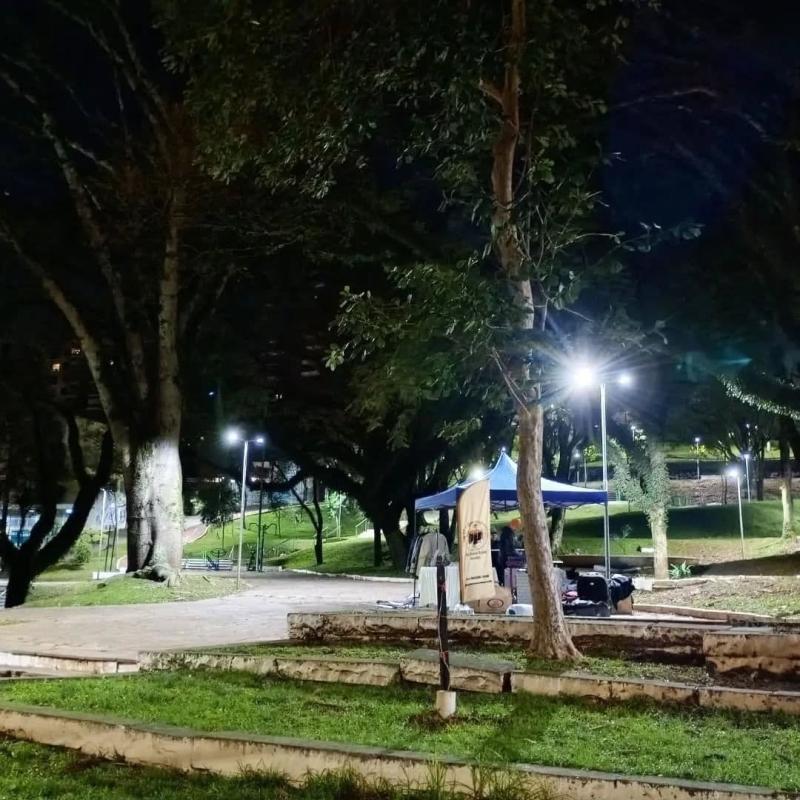 Hoje teve Brique da Praça